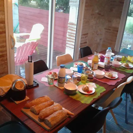 Frühstückspension Au Clair De Loup