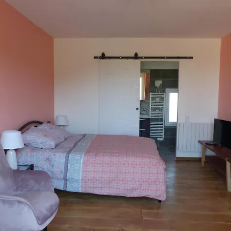 Au Clair De Loup Couette-café Saint-Loup (Tarn-et-Garonne)